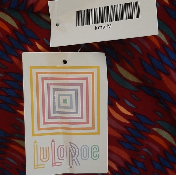 NWT! LuLaRoe Irma-M Tunic with a Unique Design - Picture 9 of 14